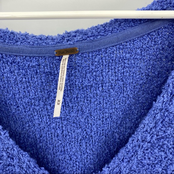 Free People Blue Relaxed Sweater Medium - Picture 2 of 9